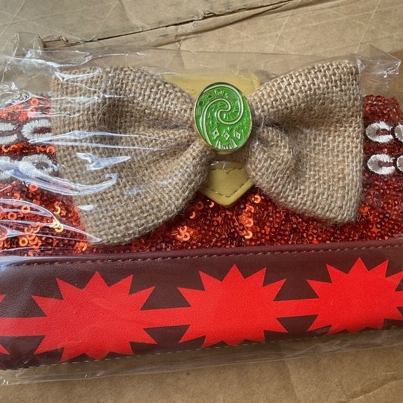 Disney Moana loungefly wallet - Picture 1 of 2